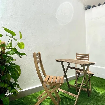 Own Courtyard And 10 Minutes From The By Bici * Valenza